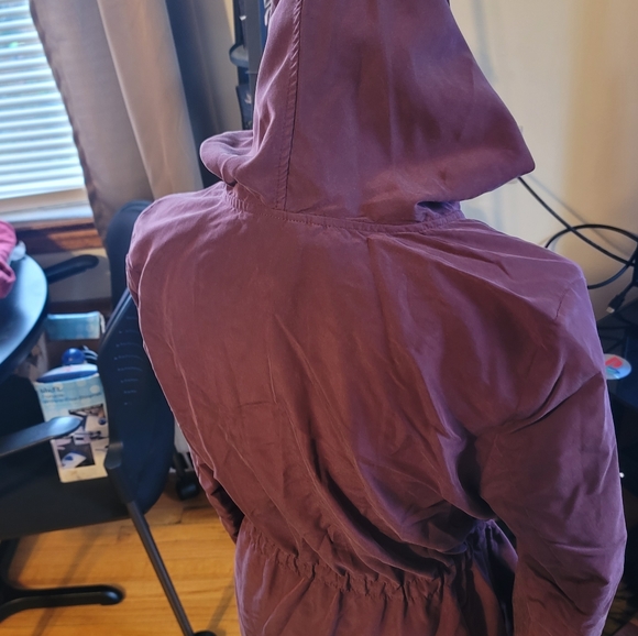 H & M Burgundy Hooded ZIppered Utility Cardigan - Picture 5 of 12